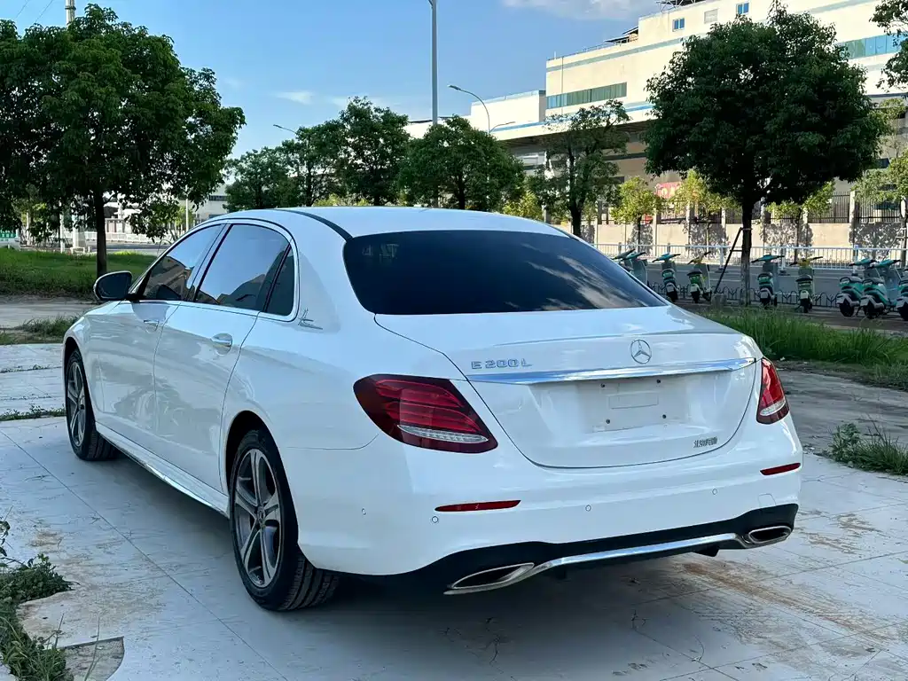 Mercedes-Benz E-Class E 2019 E 200 L Sport