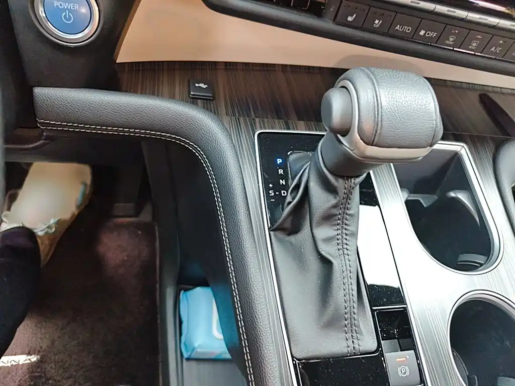 Toyota Sienna 2021 2.5L