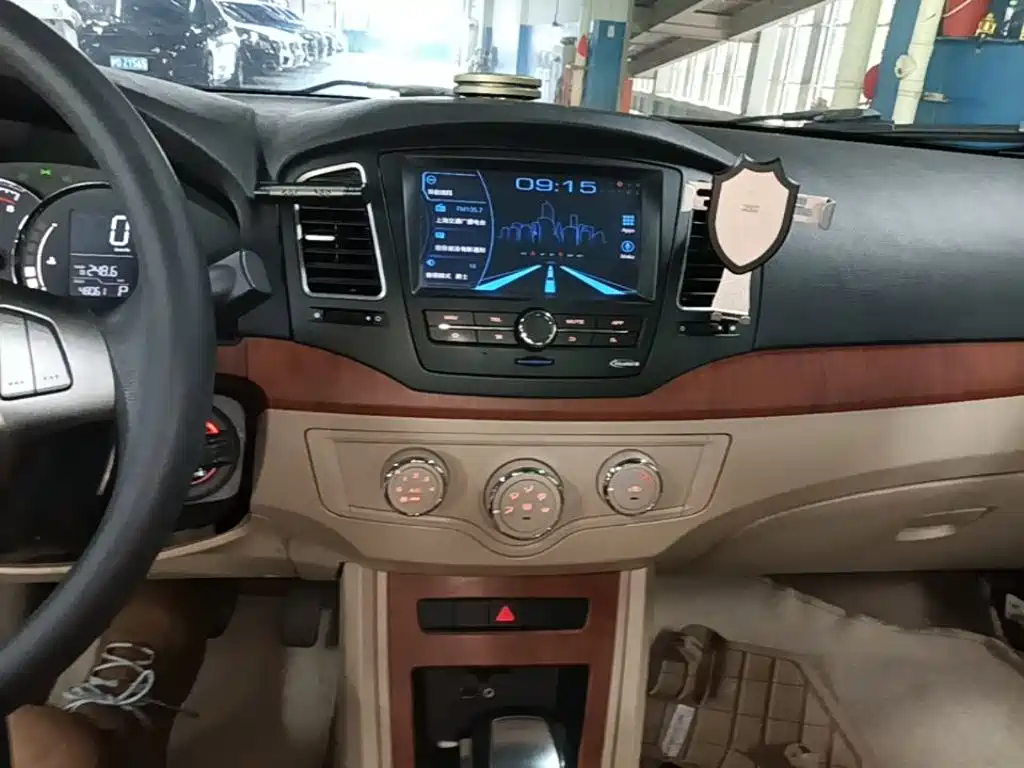 Roewe 350 — миниатюра 13