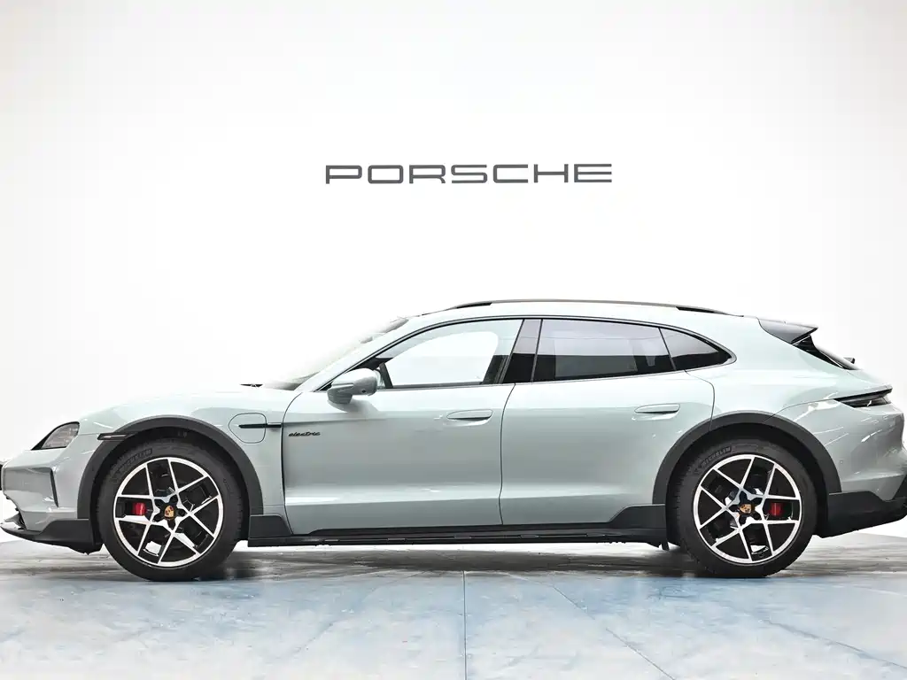 Porsche Taycan 2026 Taycan 4S Cross Turismo