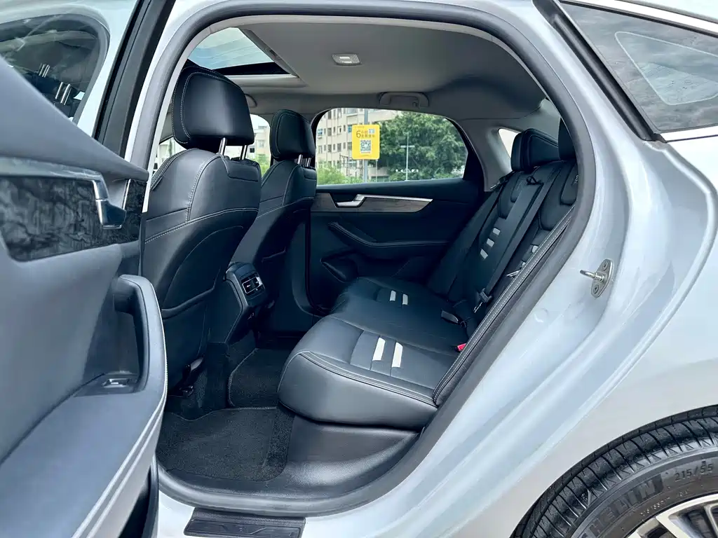 BYD Qin Pro NEV — миниатюра 11