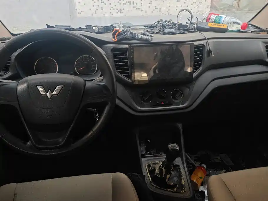 Wuling Hongguang V — миниатюра 12