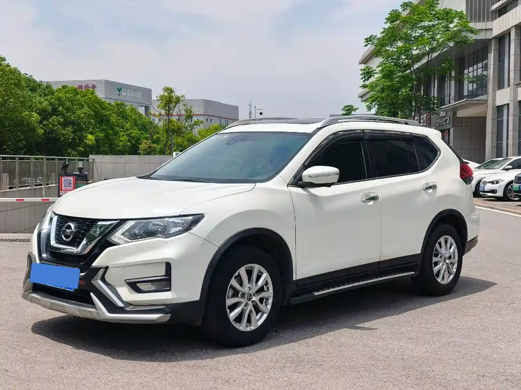 Купить Nissan X-Trail
