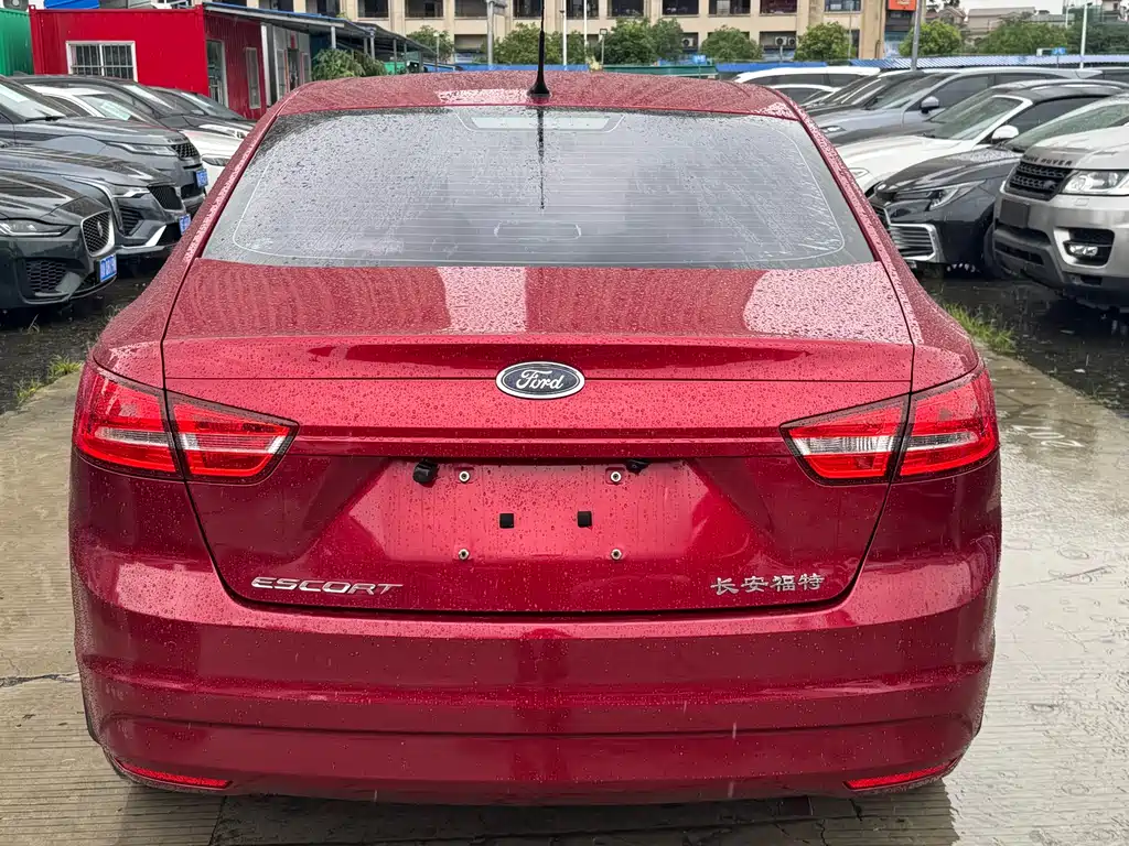 Ford Escort 2017 1.5L AT Comfort