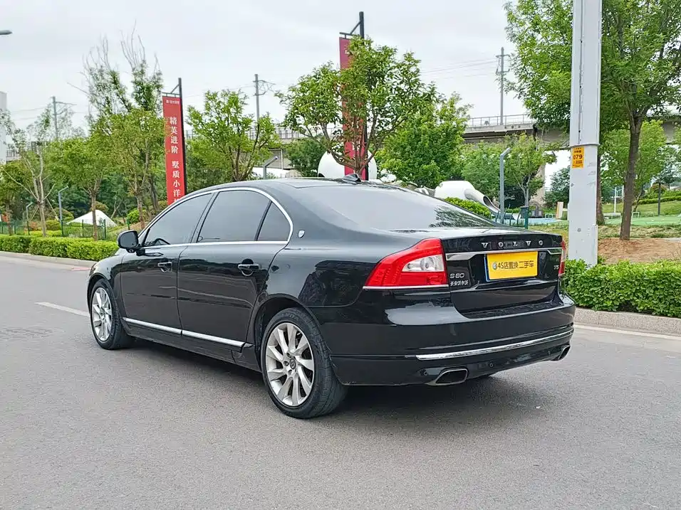 Volvo S80L — миниатюра 2