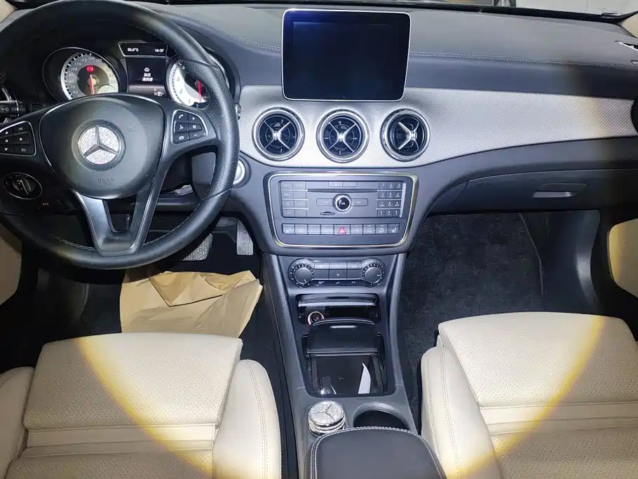 Mercedes-Benz GLA — миниатюра 13