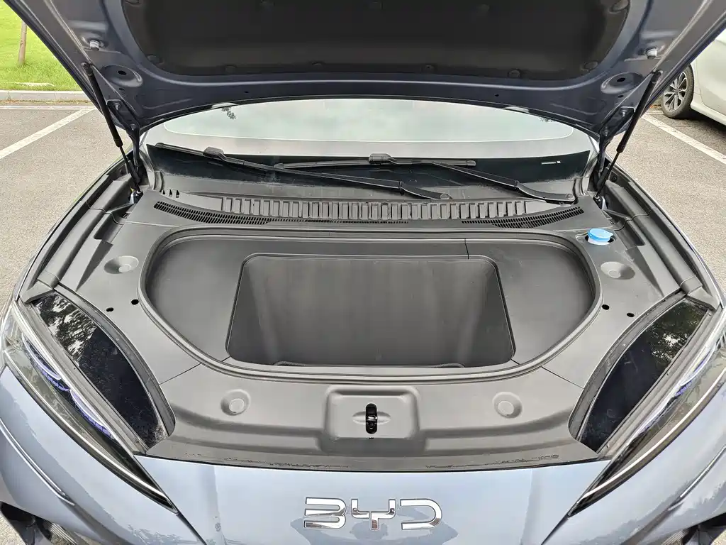 BYD Sealion 07 EV — миниатюра 23