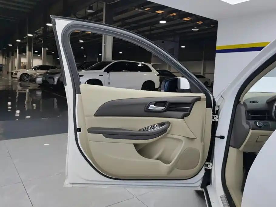 Chevrolet Malibu — миниатюра 7