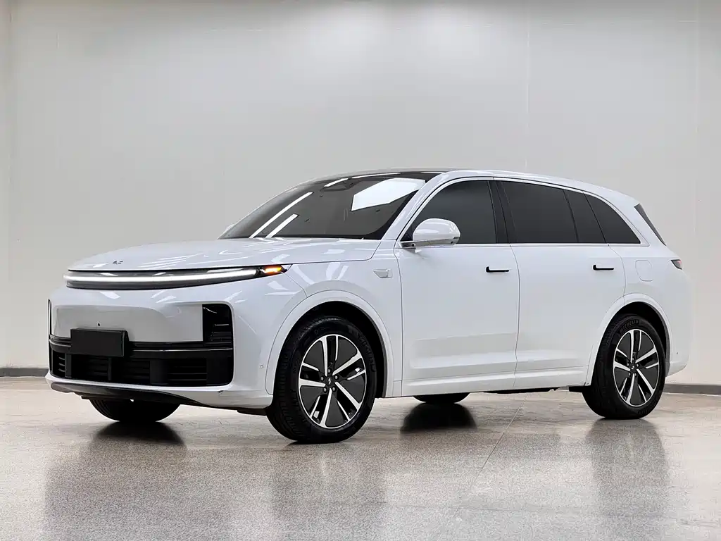 2024 Li Xiang L7 - zdjęcie 1 z 31