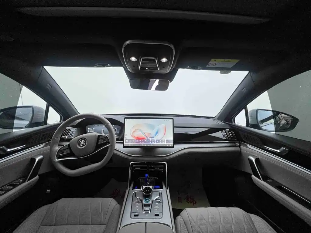 BYD Tang New Energy — миниатюра 9