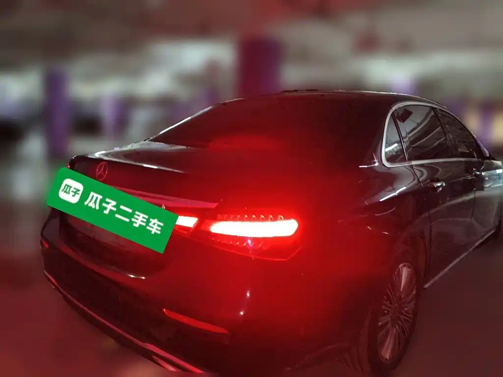 Mercedes-Benz E-Class — миниатюра 5