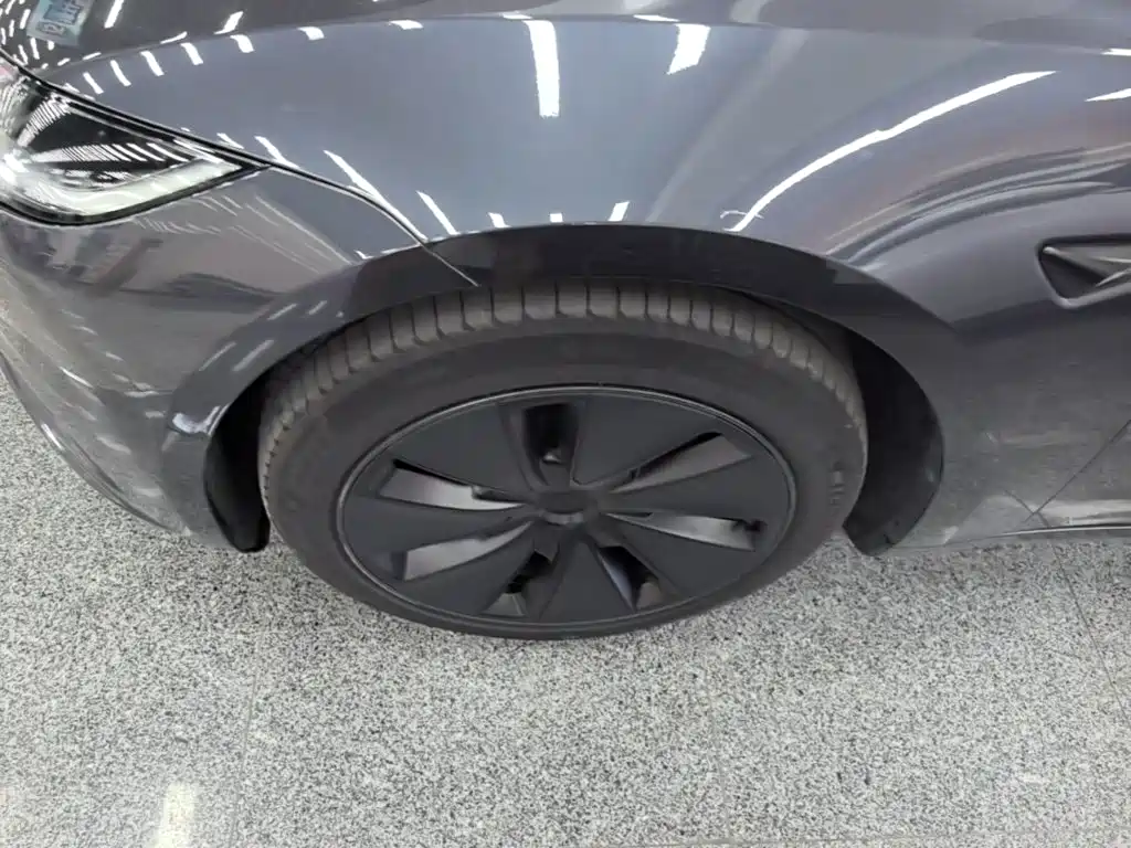 Tesla Model 3 — миниатюра 23