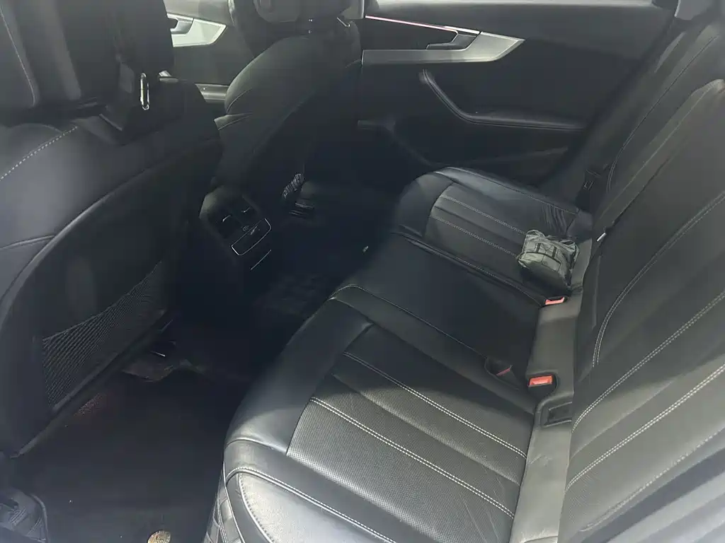 Audi A4L — миниатюра 9