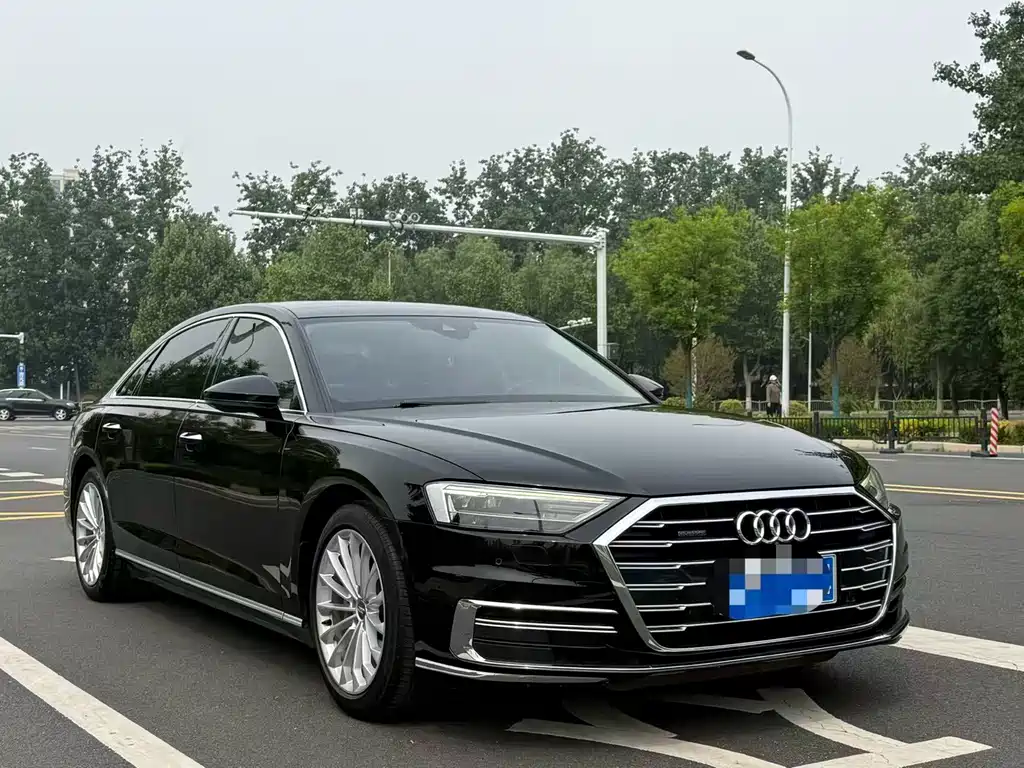 Audi A8 — миниатюра 3
