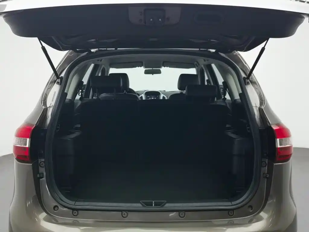 JMC Yusheng S350 — миниатюра 5