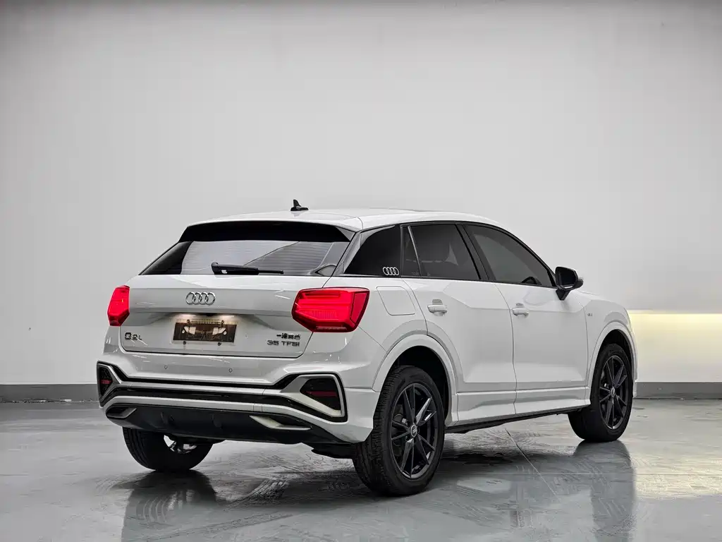 Audi Q2L — миниатюра 6