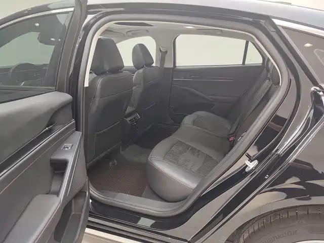 Ford Mondeo — миниатюра 13