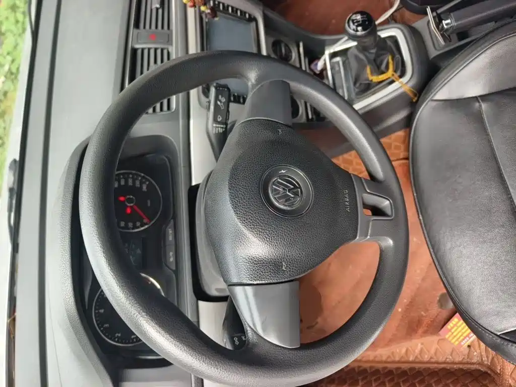 Volkswagen Lavida — миниатюра 3