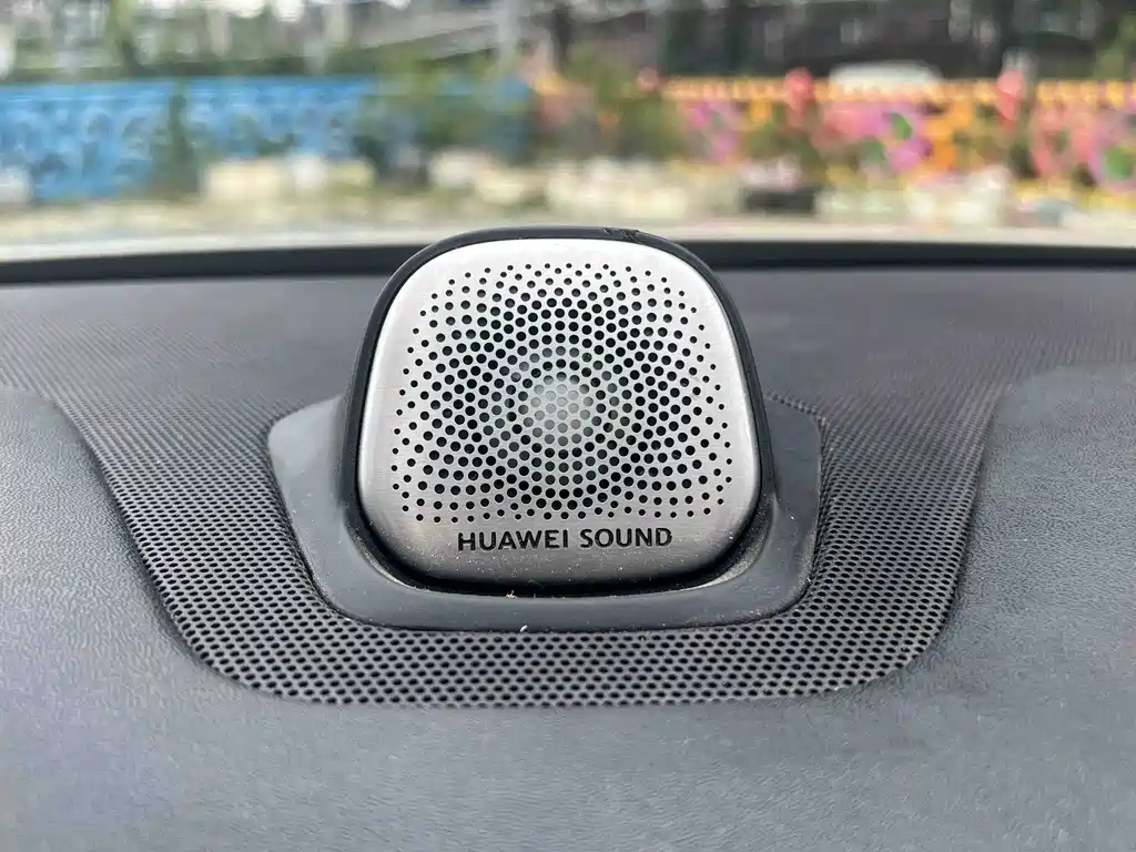 AITO Wenjie AITO M5 — миниатюра 8