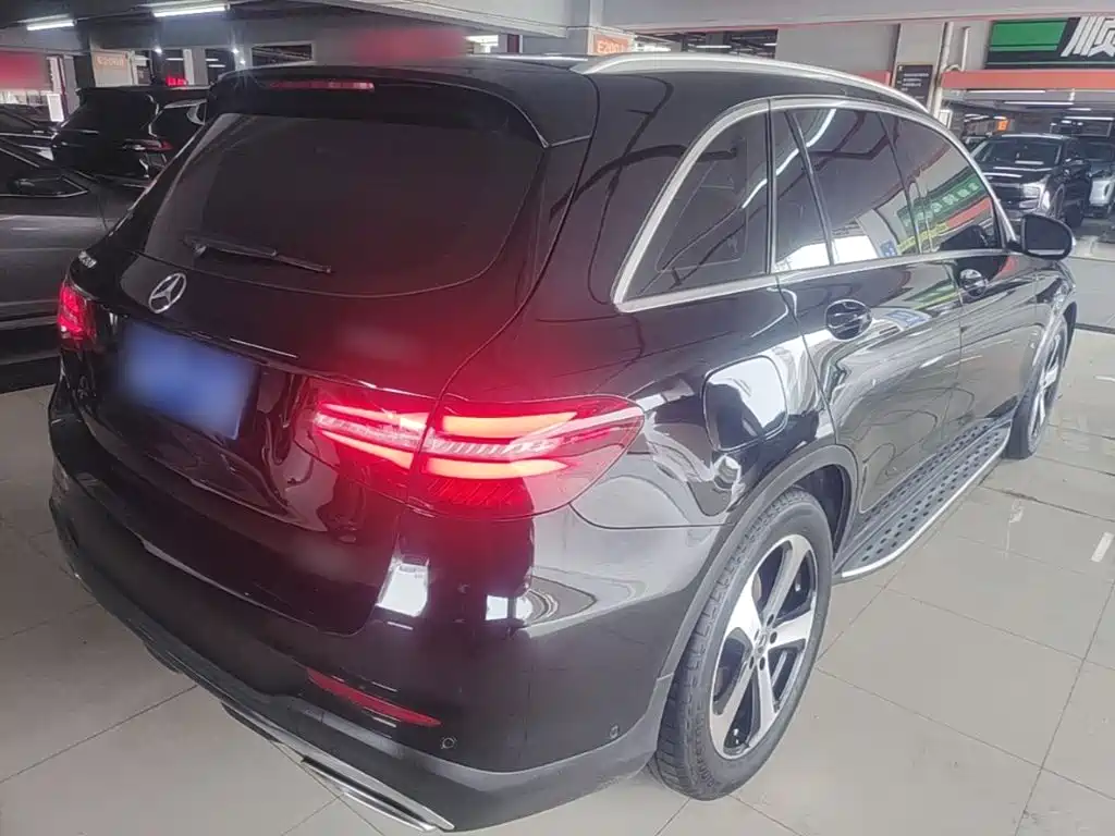Mercedes-Benz GLC 2018 GLC 260 4MATIC Luxury