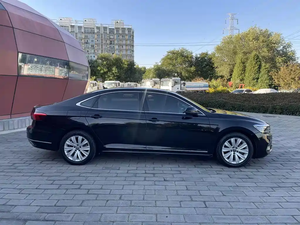 Volkswagen Passat — миниатюра 4