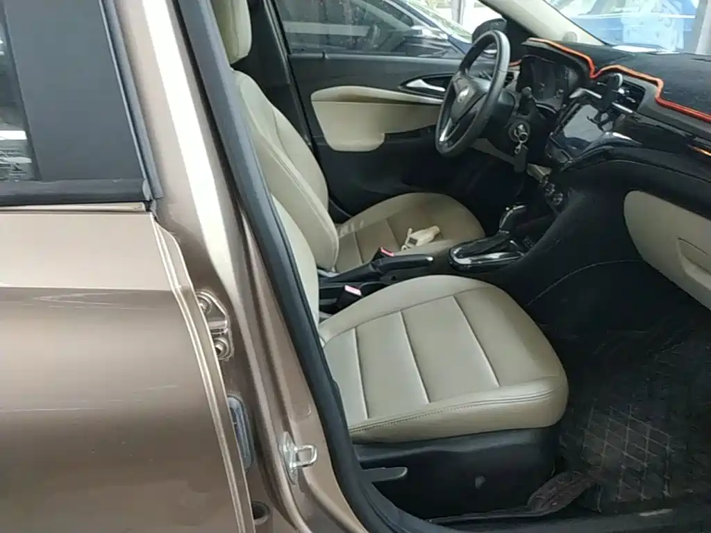 Buick Excelle — миниатюра 25