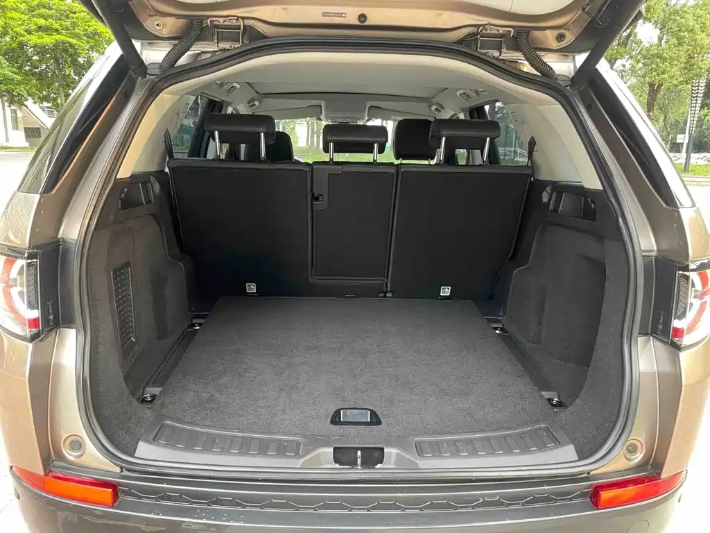Land Rover Discovery Sport — миниатюра 22