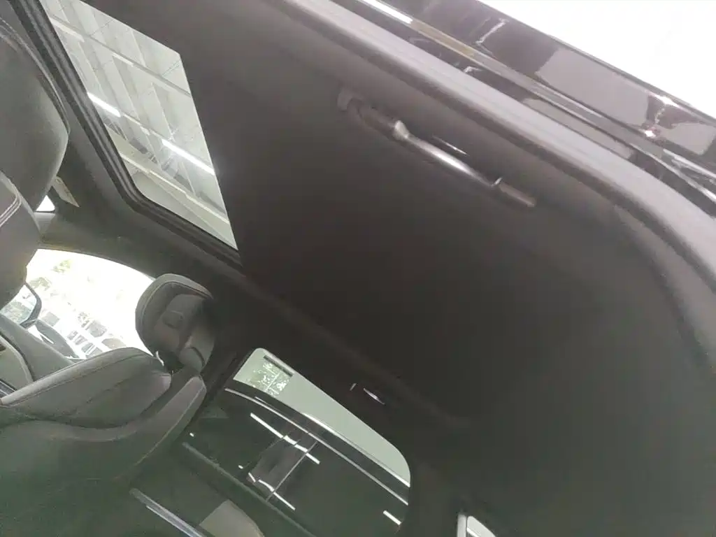 Cadillac XT5 — миниатюра 18