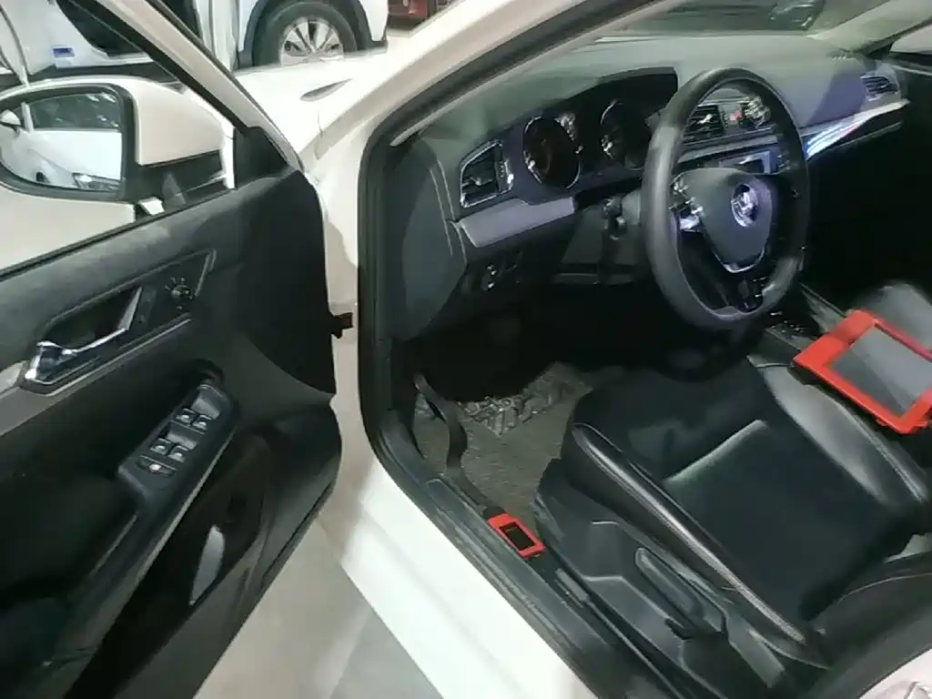 Volkswagen Lamando — миниатюра 16