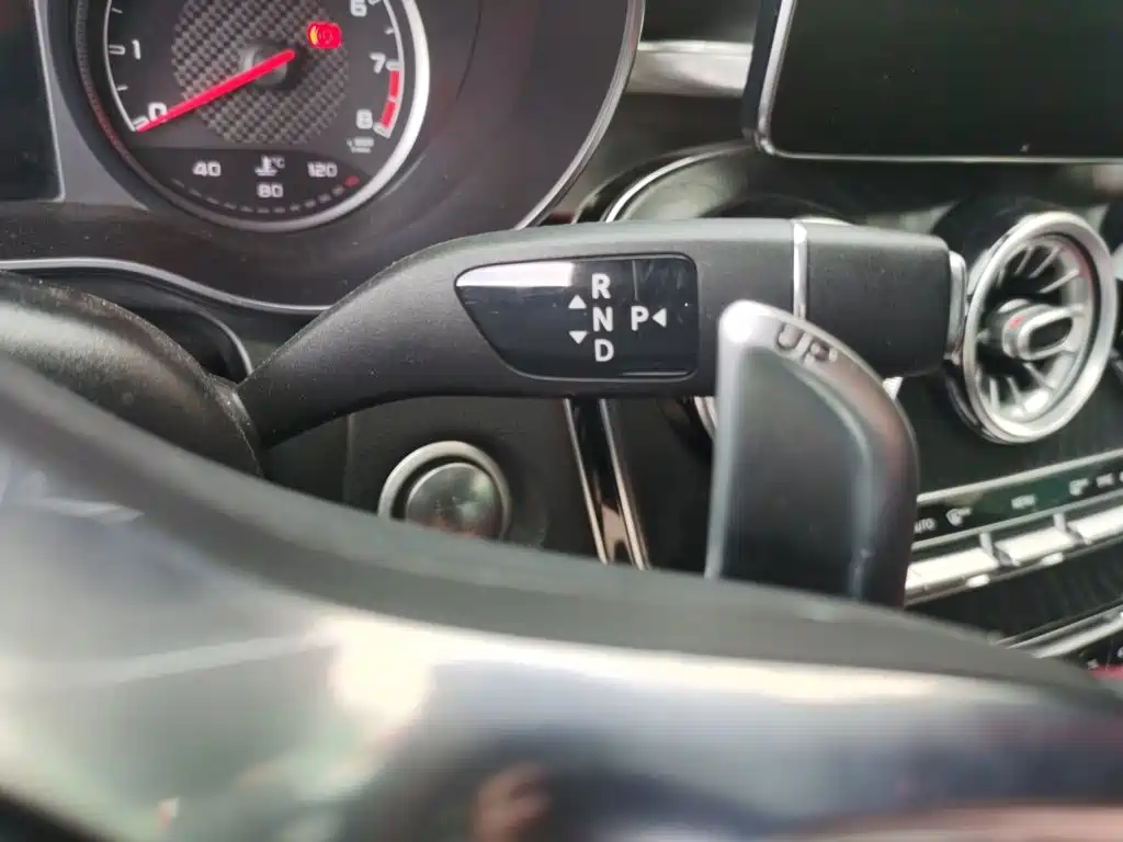 Mercedes-Benz GLC AMG — миниатюра 10