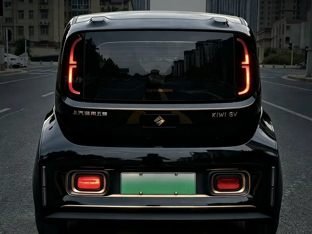 Baojun KiWi EV — миниатюра 8