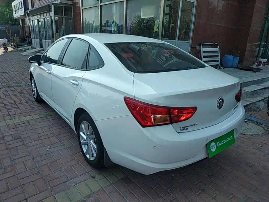 Buick Verano — миниатюра 5