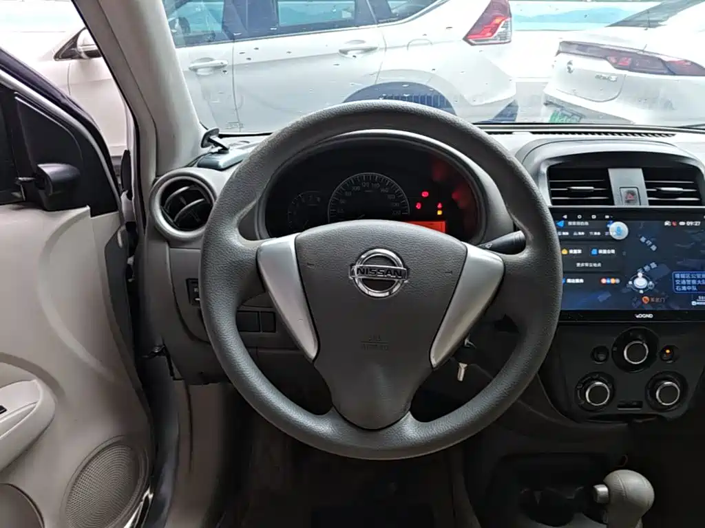 Nissan Sunny — миниатюра 11