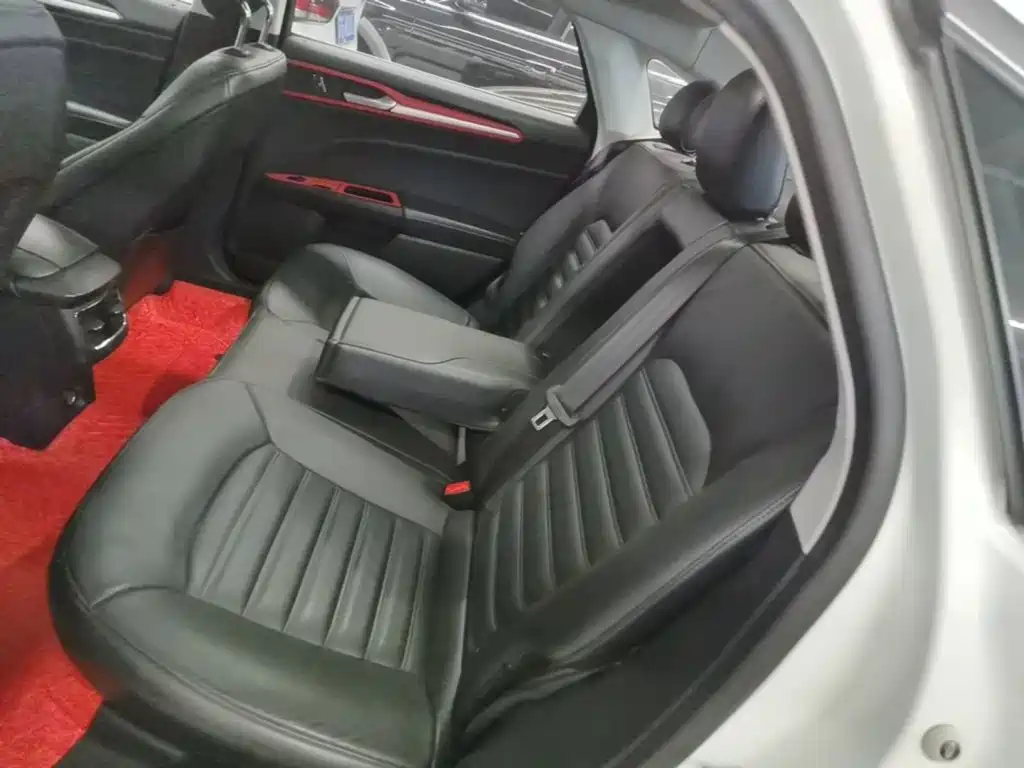 Ford Mondeo — миниатюра 17