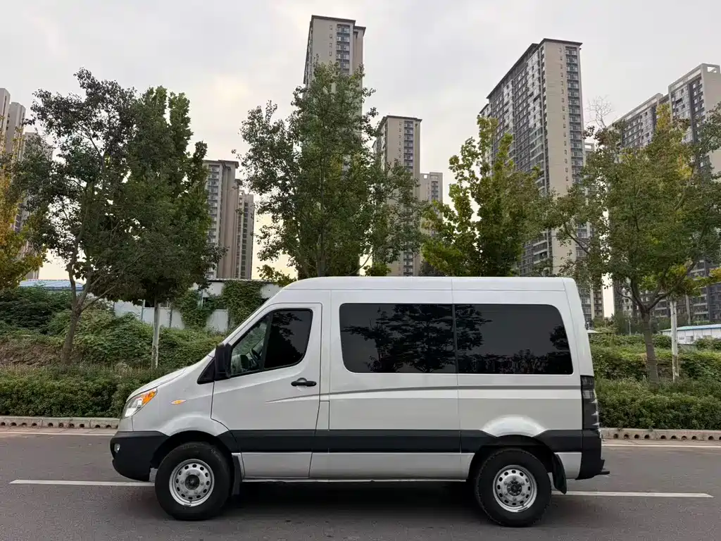 JAC Xingrui — миниатюра 5