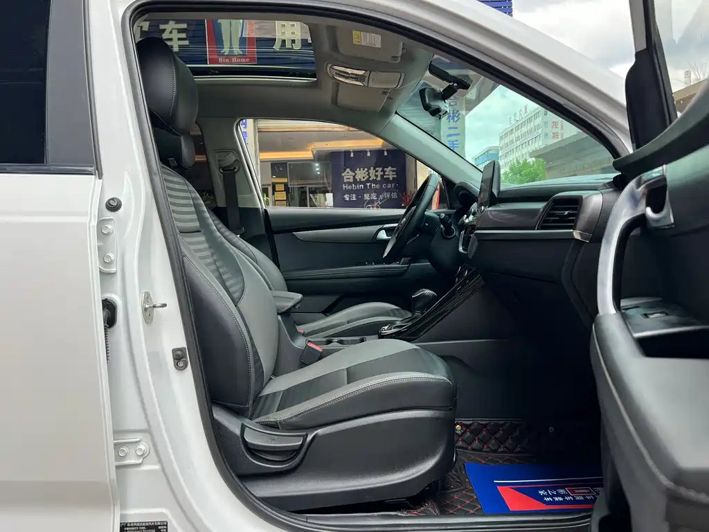 Kia Sportage — миниатюра 14
