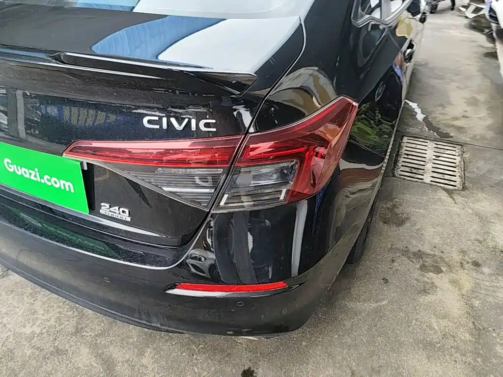 Honda Civic — миниатюра 8