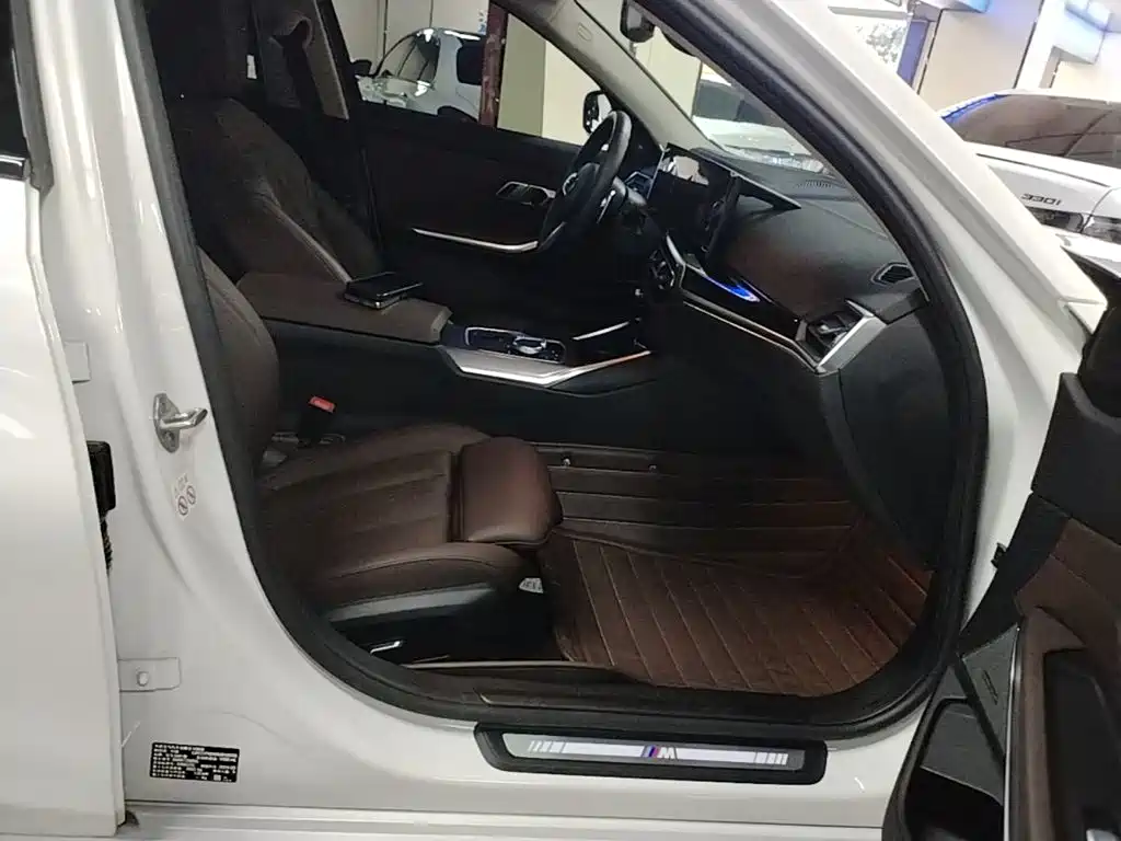 BMW 3 Series — миниатюра 25