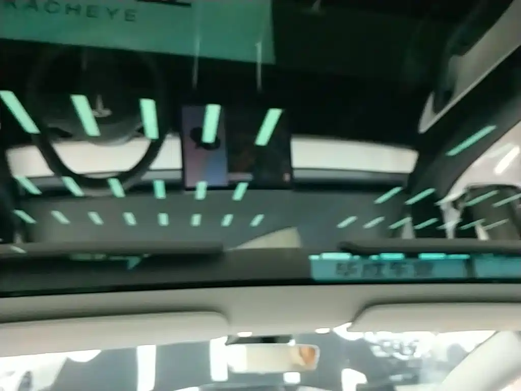 Tesla Model 3 — миниатюра 18