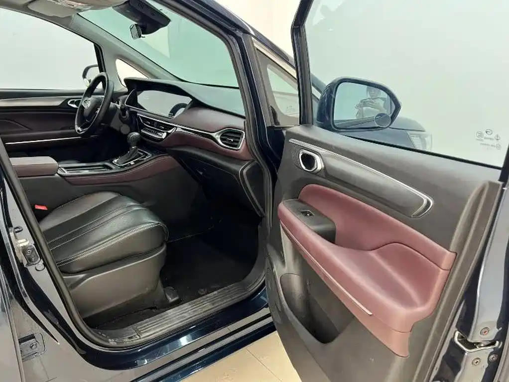 GAC Motor Trumpchi M6 — миниатюра 10