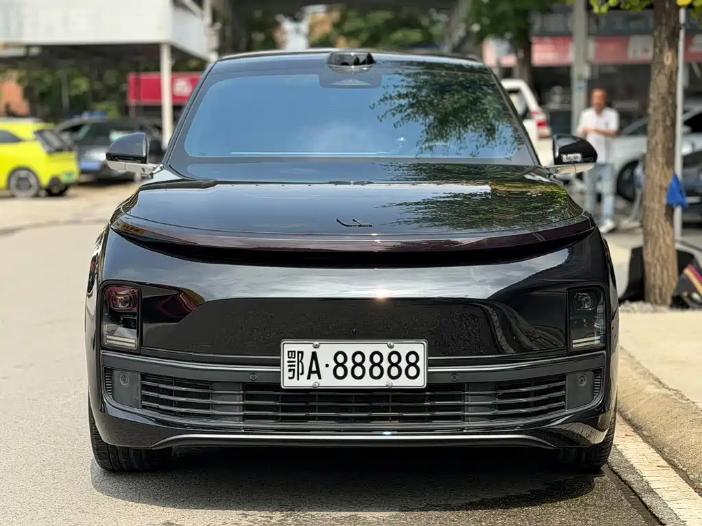 Li Auto Li L8 — миниатюра 2