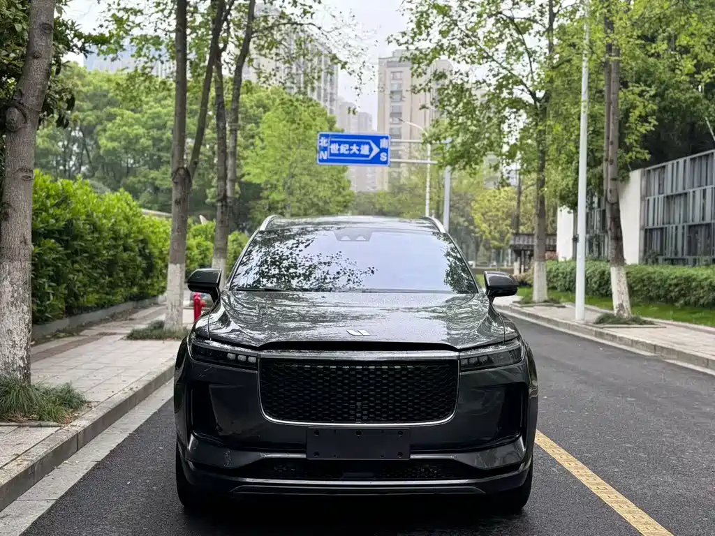Li Auto Li ONE — миниатюра 2