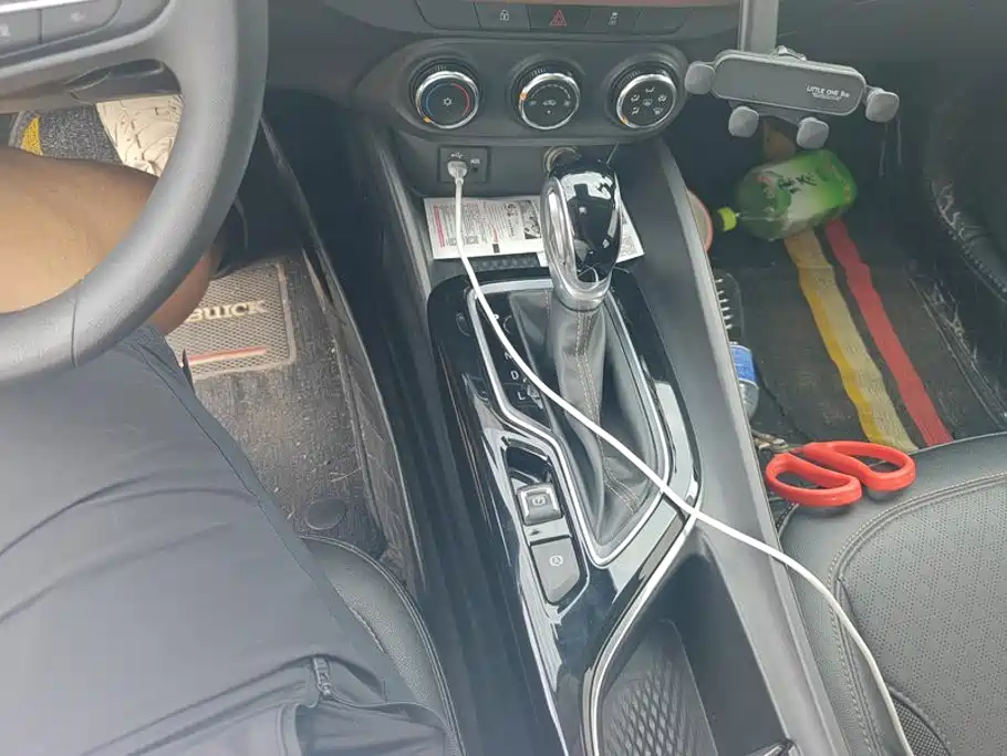 Buick Verano — миниатюра 16