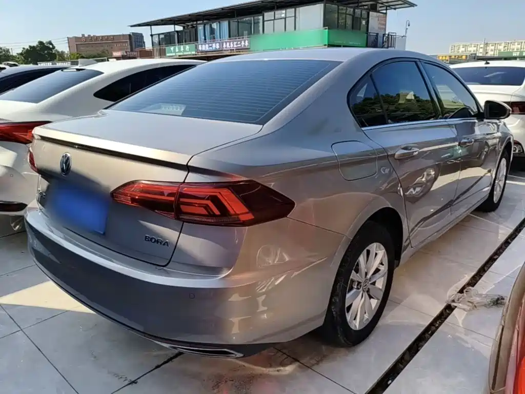 Volkswagen Bora — миниатюра 7