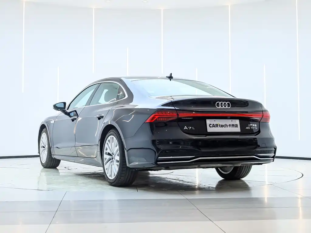 Audi A7L 2024 45TFSI S-line