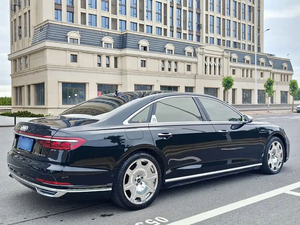 Audi A8 — миниатюра 16