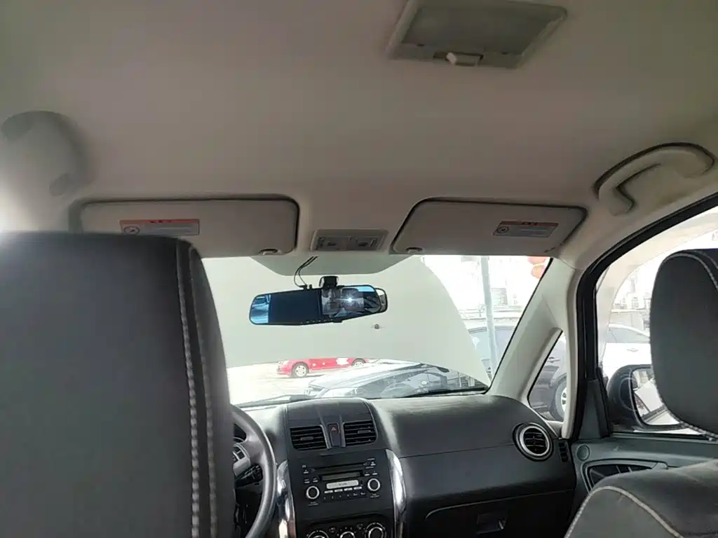 Suzuki SX4 — миниатюра 18