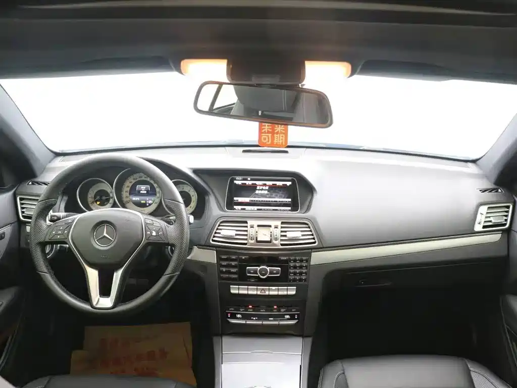 Mercedes-Benz E-Class (Import) — миниатюра 11