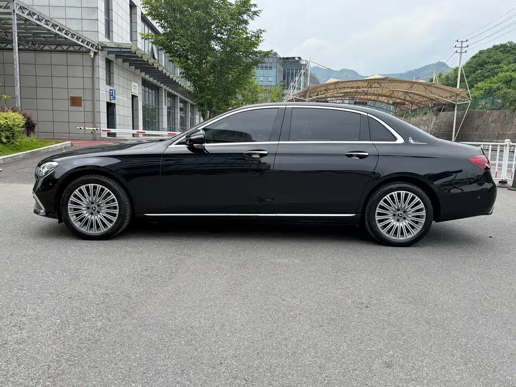 Mercedes-Benz E-Class E 2023 E 300 L Fashion