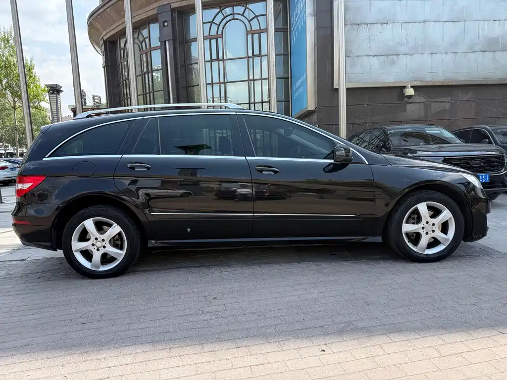 Mercedes-Benz R 2015 R 320 4MATIC Luxury